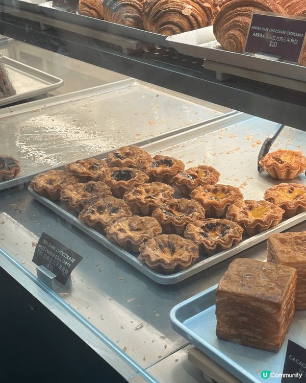 Cacaolab 蛋撻$10 真係超抵食，勁多人排隊！ 入面...