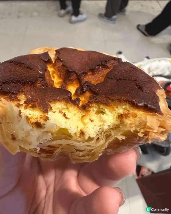 Cacaolab 蛋撻$10 真係超抵食，勁多人排隊！ 入面...