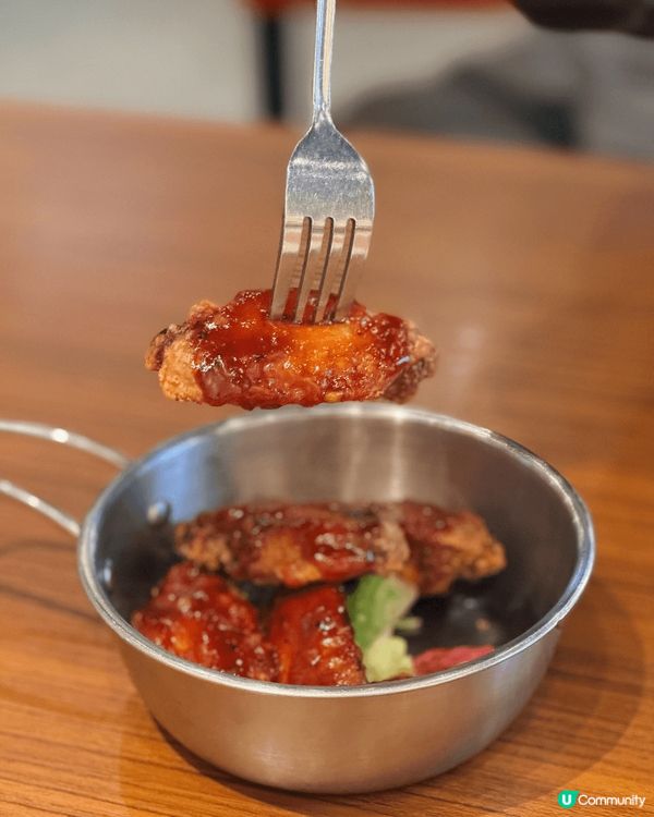 餐廳環境空曠，空間感大，坐得好舒服😌