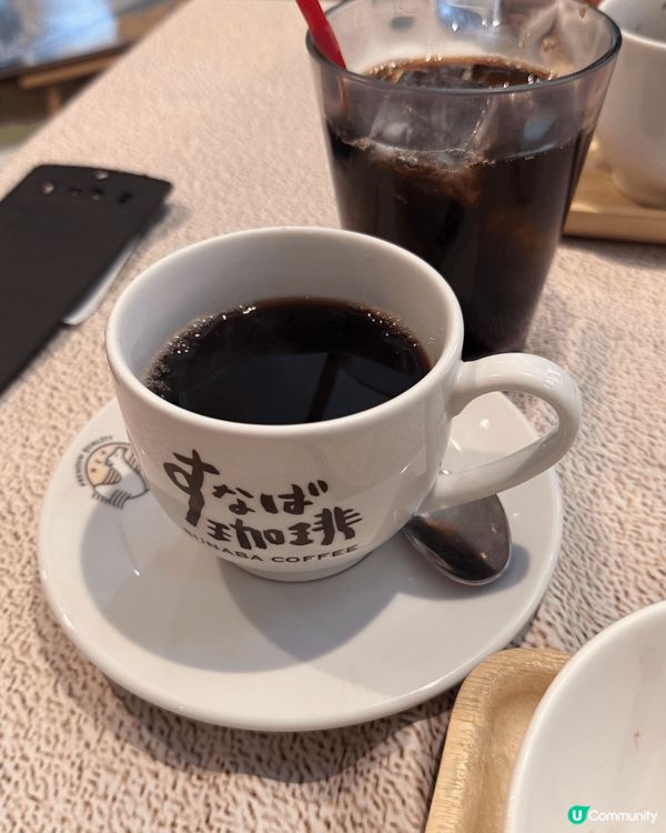 在日本買的鮮果果昔非常好飲，在鳥取沙丘飲的沙丘咖啡很順口。