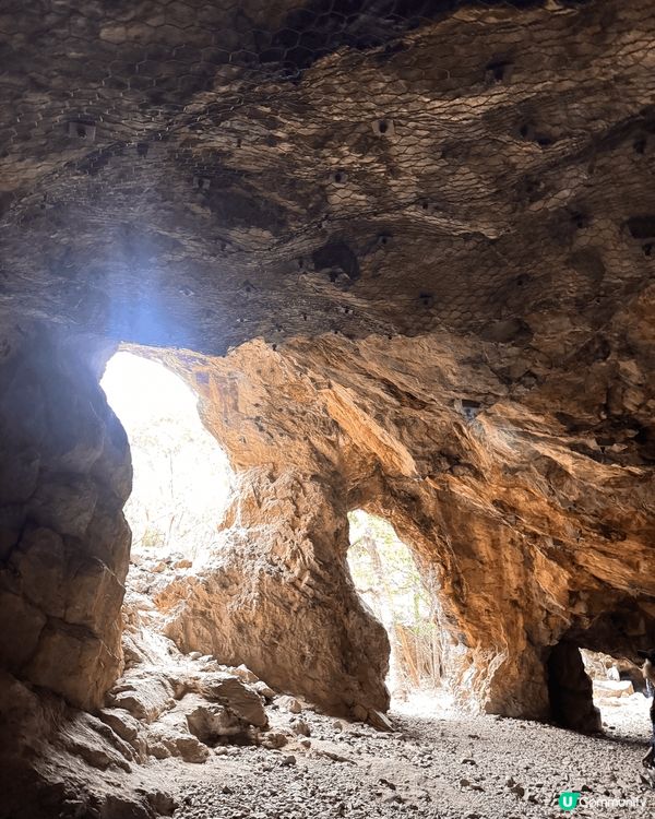 香港少有的礦洞，名字叫蓮麻坑礦洞，非常接近大陸地區