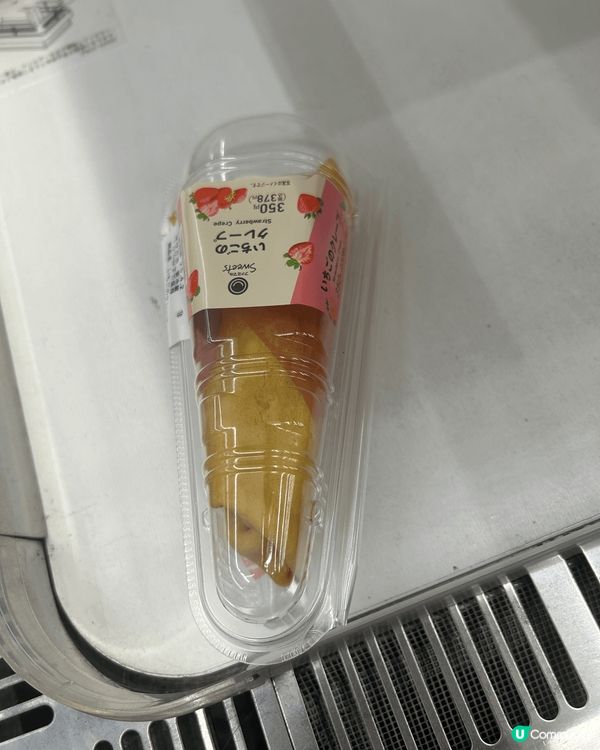 在日本便利店，隨時買到美味甜品，士多啤梨crepe、杏仁豆腐...