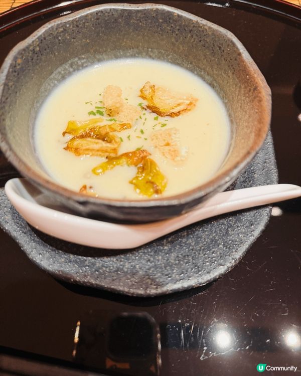 九龍香格里拉酒店入面嘅日式餐廳萬灘日本料理菜單多元化，今晚試...