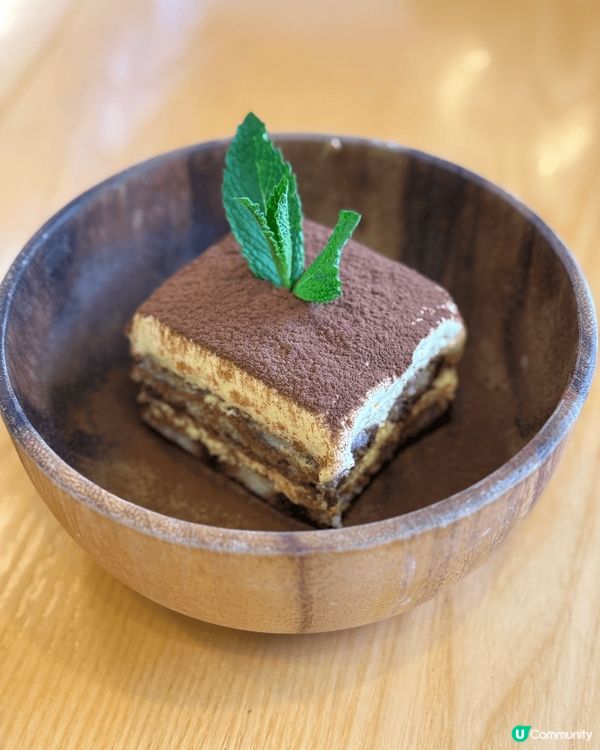 有間大埔嘅餐廳叫做Polaris，嗰度樣樣嘢都幾好食，包括燒...