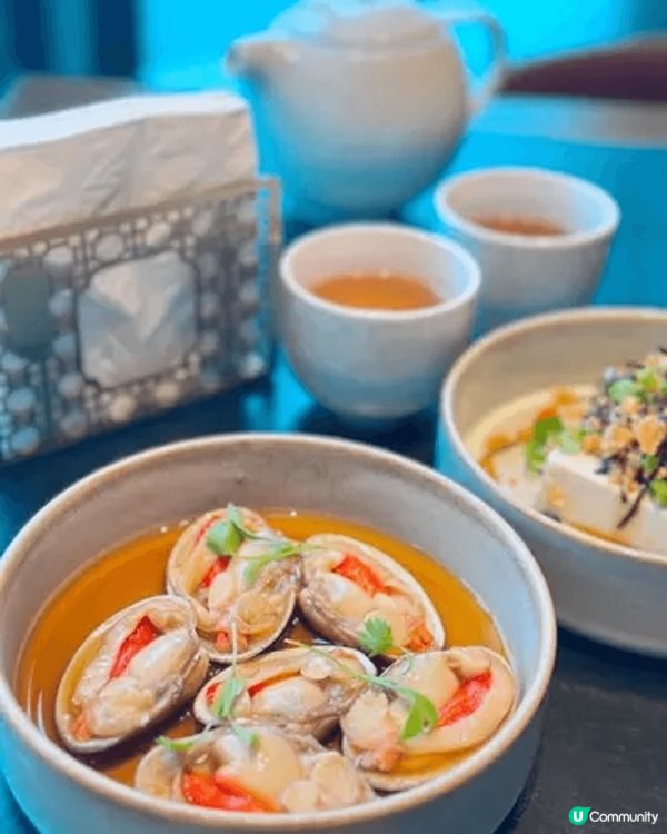 The Praya 位於石塘咀181酒店 ，餐廳主打新派港式...