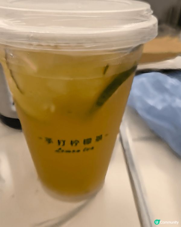 深圳隨處可見的特色手打鴨屎香檸檬茶