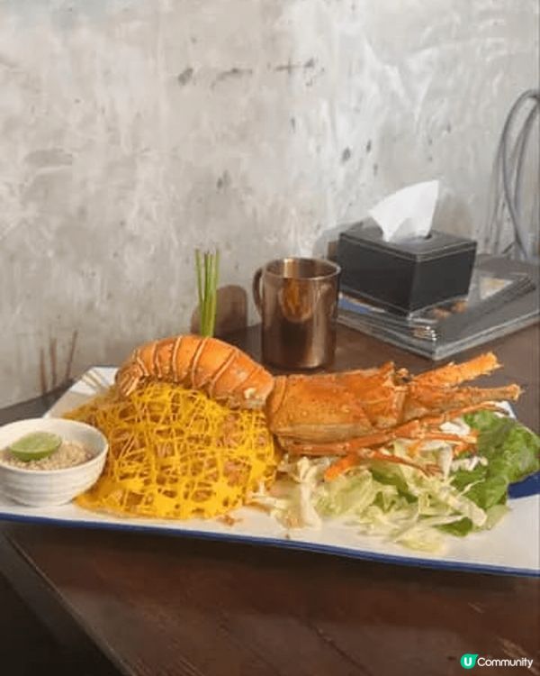 喺銅鑼灣行完街，跟著去「小曼谷泰國美食站」食Dinner