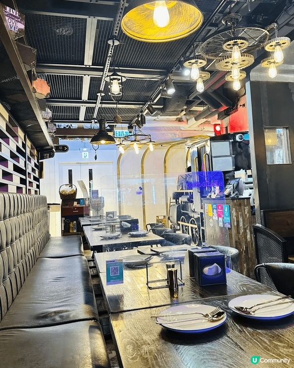 喺銅鑼灣行完街，跟著去「小曼谷泰國美食站」食Dinner