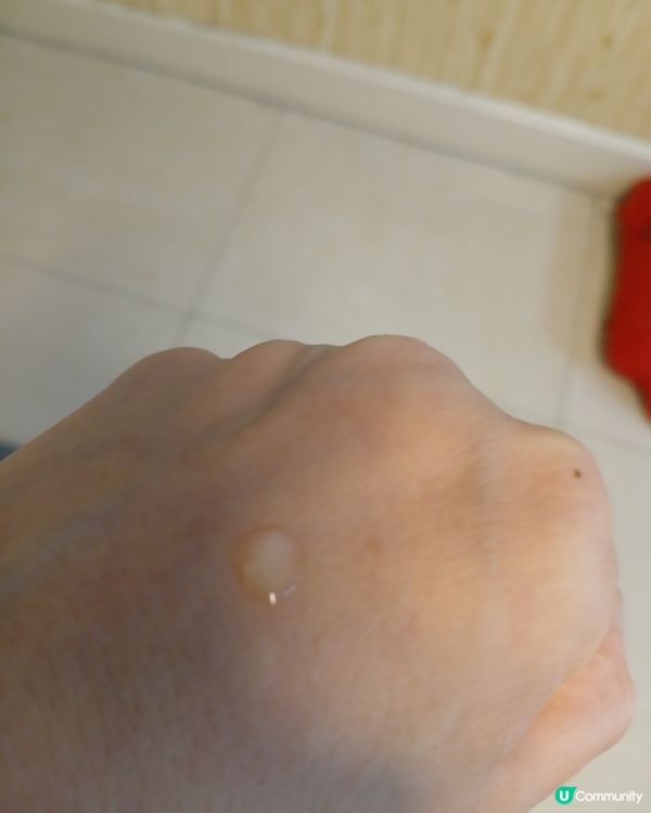 平靚正的保濕精華