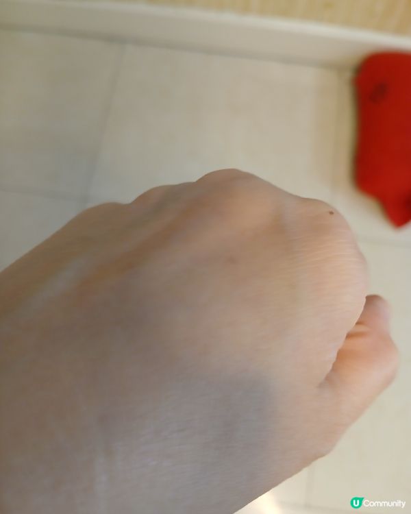 平靚正的保濕精華