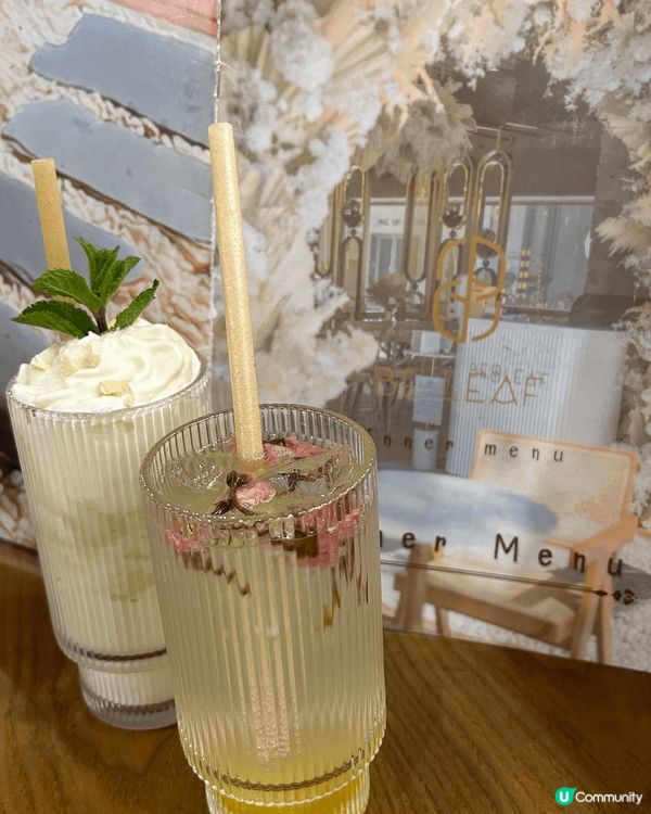 閒逛觀塘時發現敬業街有間裝修不錯的Cafe，裝修採用岩里風搭...