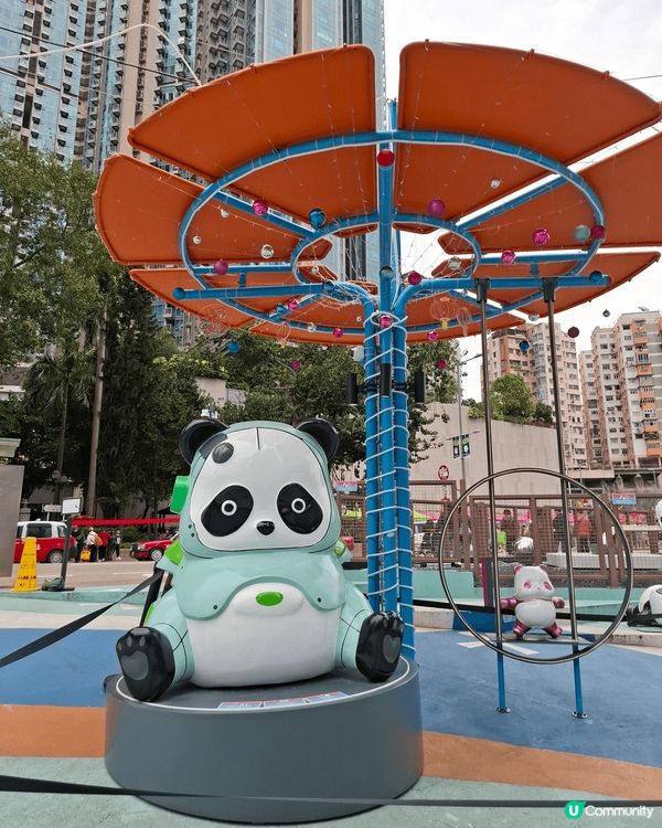 熊貓，熊貓，全部都係熊貓。來到觀塘一定要去尼到打卡。可愛的熊...