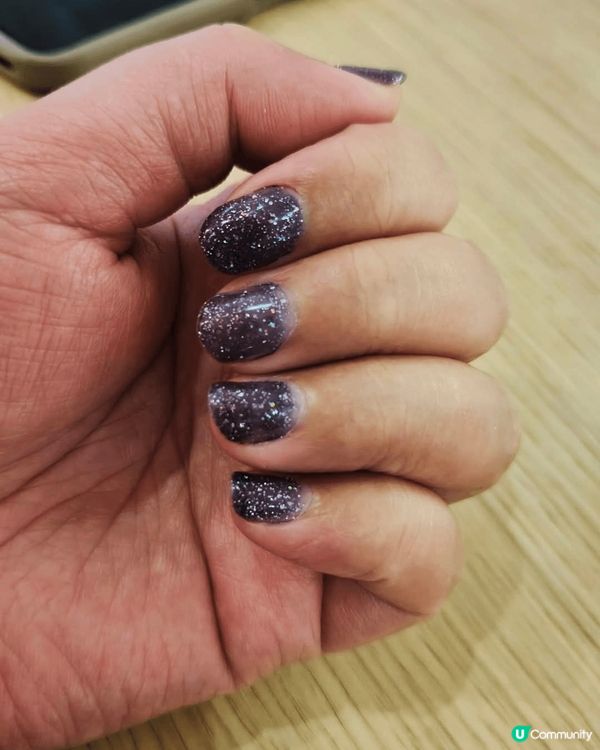 很久沒玩美甲了，想不到在中山美甲也有樓上鋪😆，樓上都好，環境...