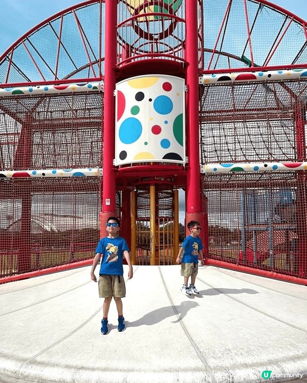 「沖繩縣綜合運動公園」勁大又有好多兒童遊玩設施，兩兄弟玩到唔...