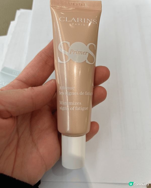 Clarins SOS Primer 的不同顏色各有其獨特功...