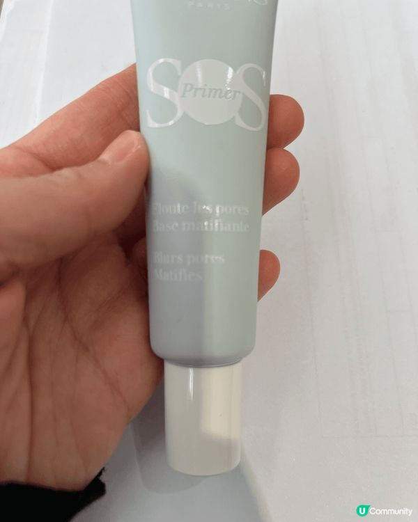 Clarins SOS Primer 的不同顏色各有其獨特功...