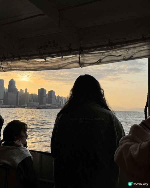 我想同大家介紹喺搭天星小輪過海打卡！小輪係香港🇭🇰特色，搭小...