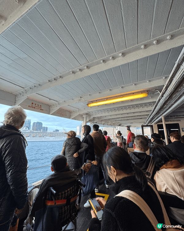 我想同大家介紹喺搭天星小輪過海打卡！小輪係香港🇭🇰特色，搭小...