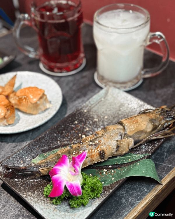 台北必食既燒肉，全程都有店員幫手燒，只需要食食食就得，叫左份...