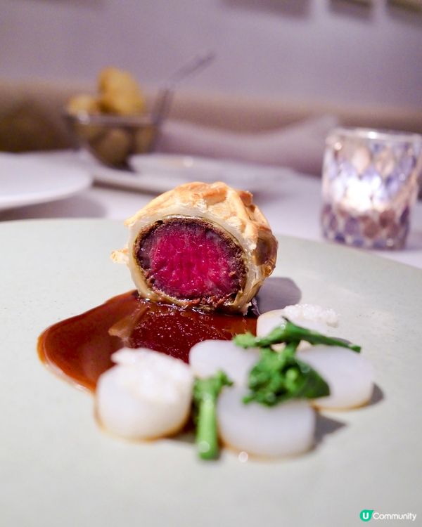 跟閨蜜去嚐嚐法式料理🥰這間Maison ES 隱身在灣仔靜謐...