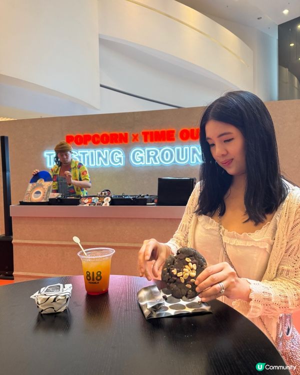 魷魚置身於海外的美食市集 Tasting Grounds