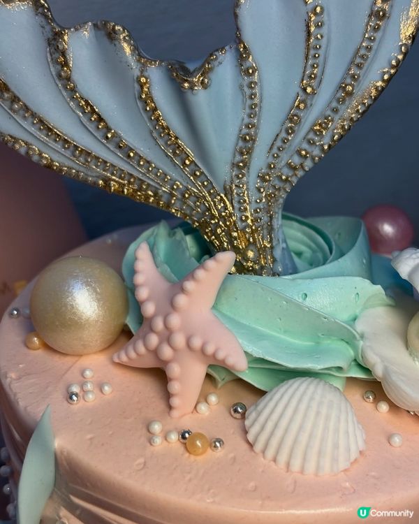 紀念日蛋糕打卡📸  
靚到唔捨得食🤤