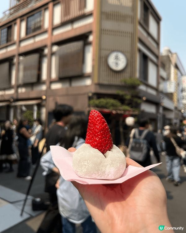 東京淺草雷門寺打卡美食，包括草莓大福同戀愛草莓籖，又靚又鮮甜...