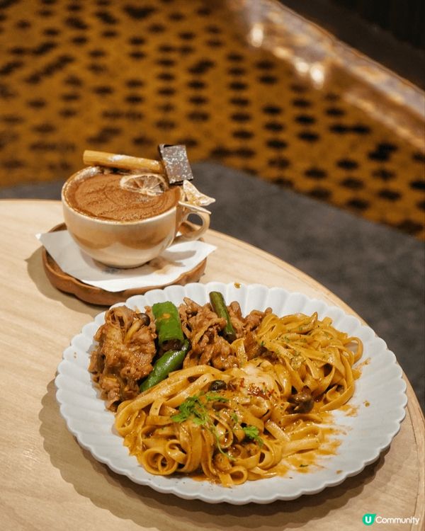 圓方除咗係潮流品牌集中地，仲係多款特色餐廳嘅必爭之地。今次介...