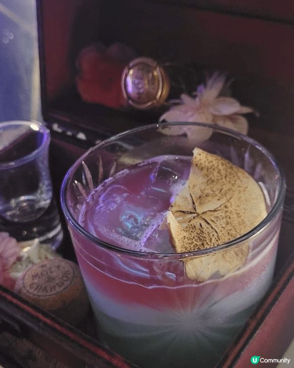 台灣秘密花園酒吧。價錢平均$400台幣一般非常好飲Cockt...