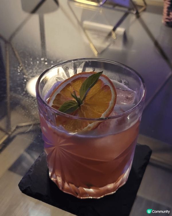 台灣秘密花園酒吧。價錢平均$400台幣一般非常好飲Cockt...