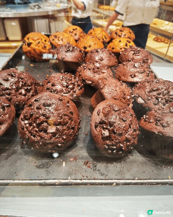 滿滿巧克力碎＋巧克力流心Muffin😋 推薦！非常好吃