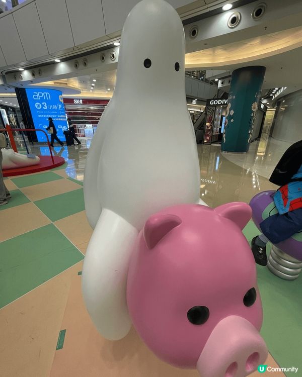 Apm 今期的商場裝飾好得意，有懶洋洋嘅感覺。好適合春日好想...