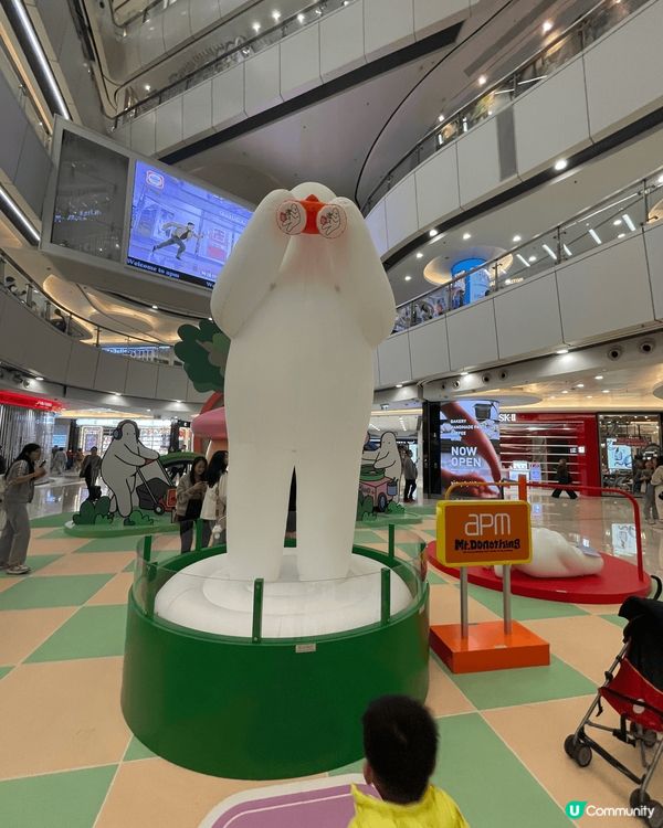 Apm 今期的商場裝飾好得意，有懶洋洋嘅感覺。好適合春日好想...