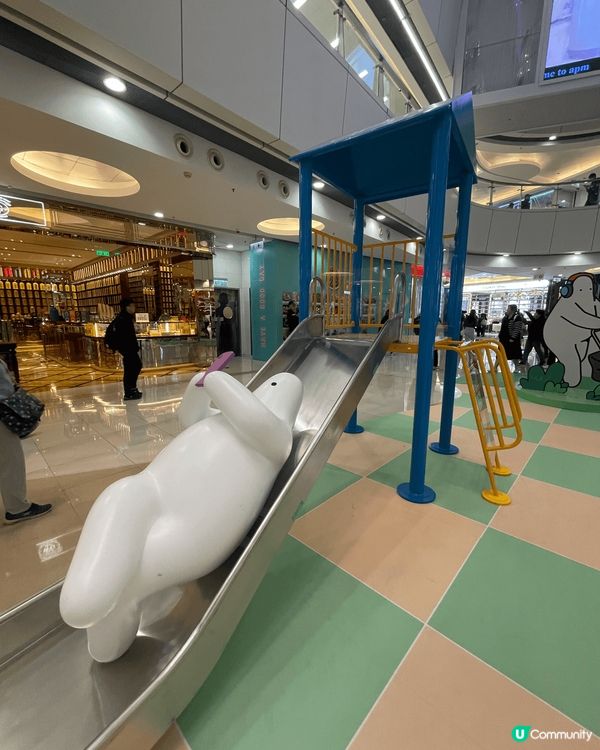 Apm 今期的商場裝飾好得意，有懶洋洋嘅感覺。好適合春日好想...