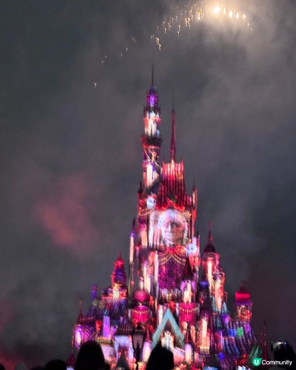 香港迪士尼樂園煙花夜景! 如果你都鍾意我嘅分享如果都鍾意我嘅...