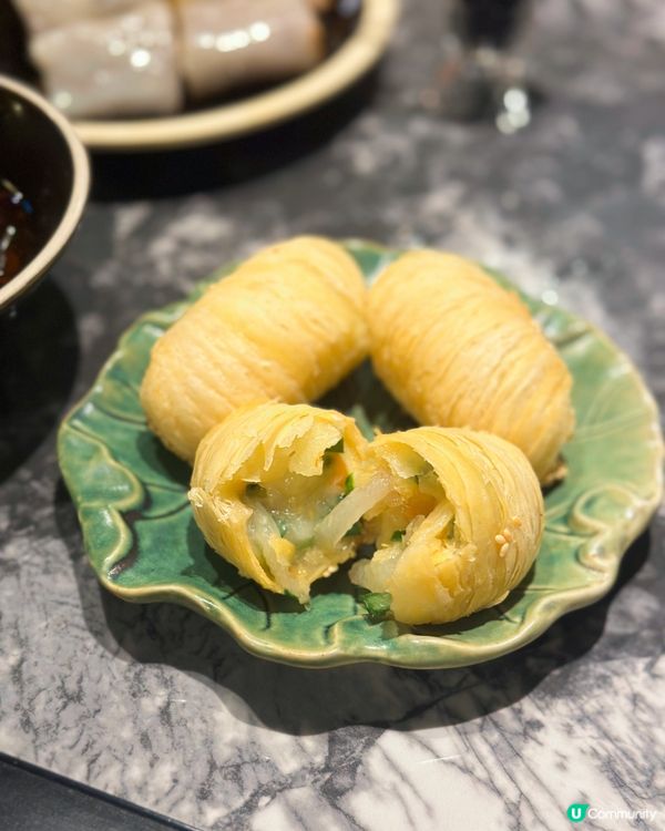 銅鑼灣點心咖啡館？❤️‍🔥爆汁蟹粉大湯包🤩