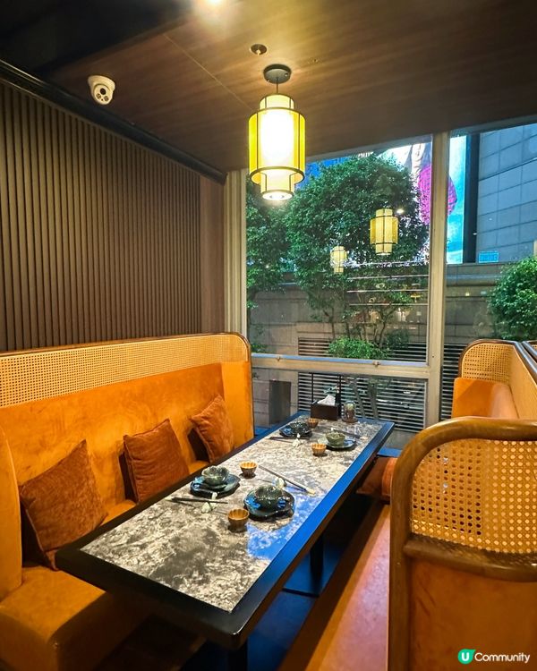 銅鑼灣點心咖啡館？❤️‍🔥爆汁蟹粉大湯包🤩