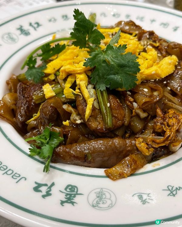 灣仔薔紅，懷舊茶餐廳 🐔🥢