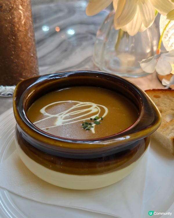 「ROYAL INN法式浪漫打卡聖地！火焰肉眼扒🔥龍蝦湯