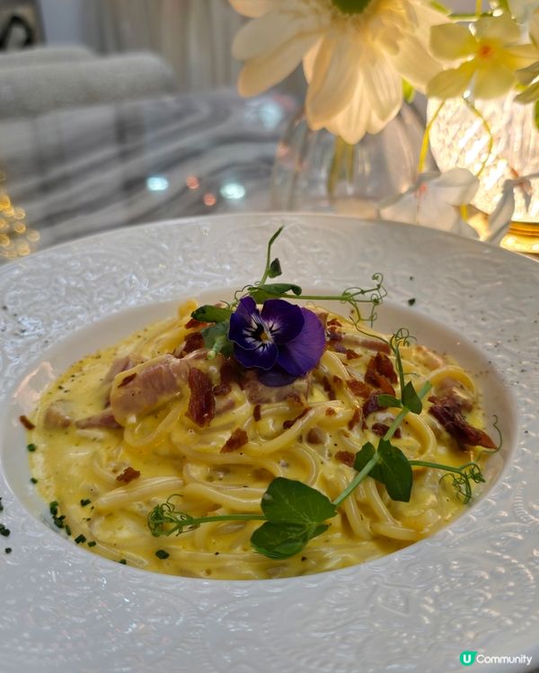 「ROYAL INN法式浪漫打卡聖地！火焰肉眼扒🔥龍蝦湯