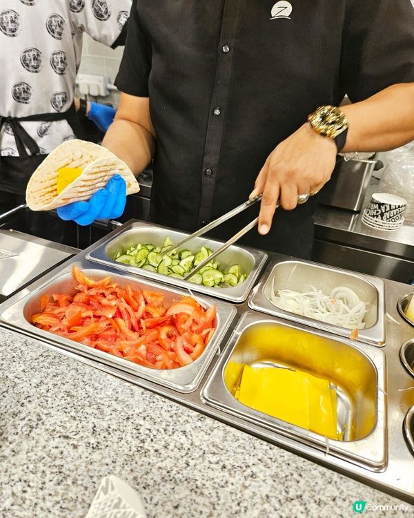 深水埗朋友注意啦！🤩  西九龍廣場新開菲律賓烤卷！