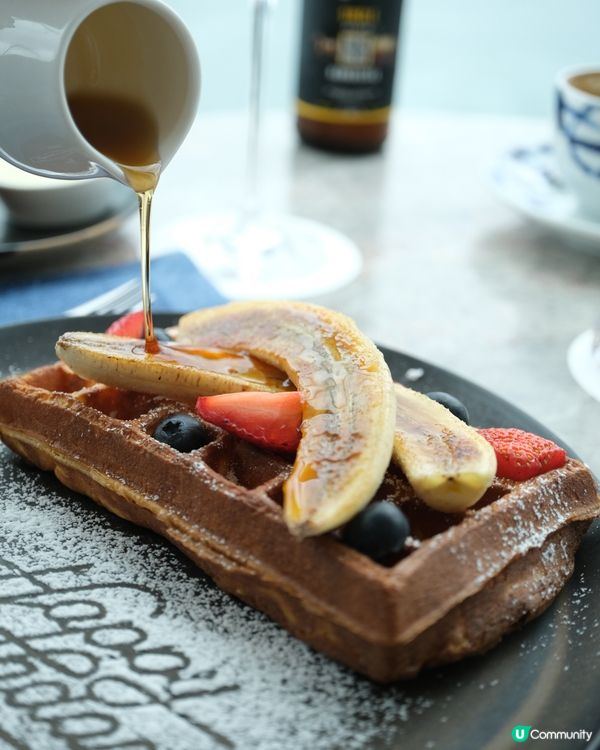 尖沙咀11樓嘆維港景 🏙️  
酥炸蟹肉餅必試！🦀