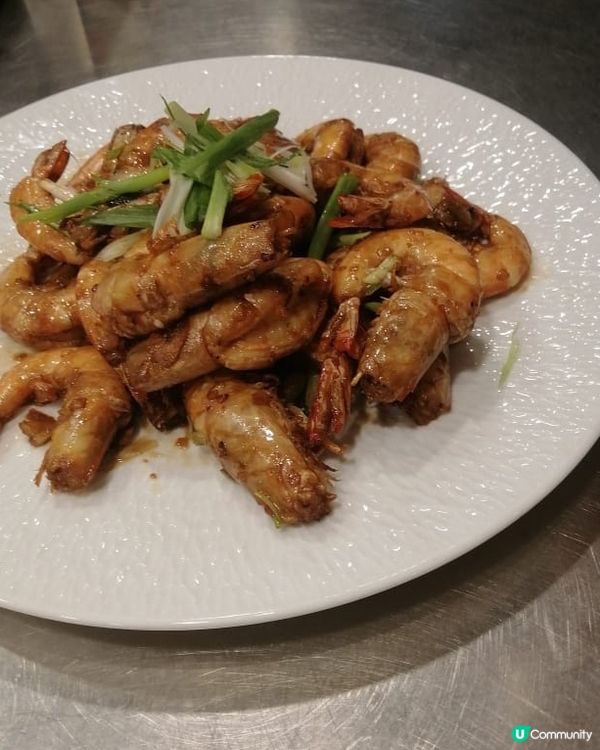 港式美食｡滷水雞翼､香煎蓮藕餅､豉油王炒蝦球~~ 樣樣都好味...