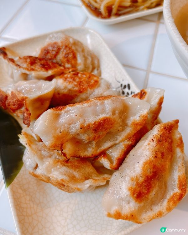 屯門新開周記手工餃子🥟!粟米芝士煎餃x韭菜湯餃🔥惹味好吃！