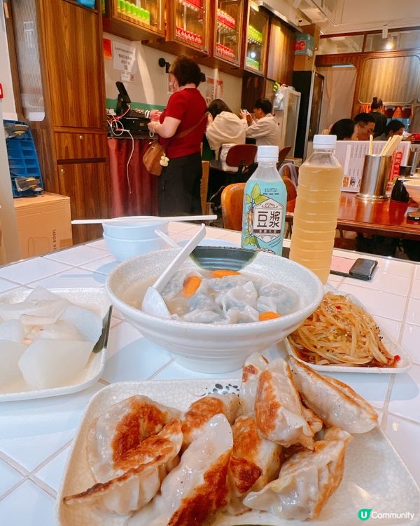 屯門新開周記手工餃子🥟!粟米芝士煎餃x韭菜湯餃🔥惹味好吃！