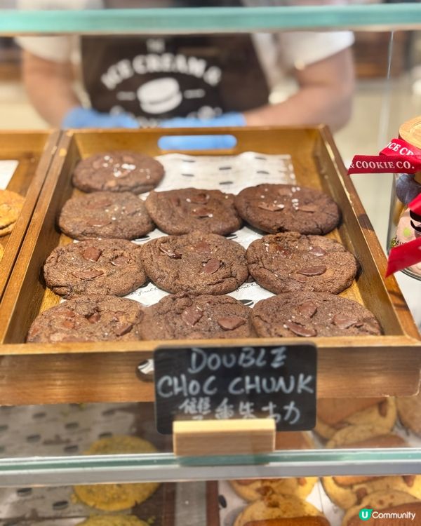 上環雪糕天堂🌴🍦  
炎炎夏日，專程去上環歌賦街ICC😻