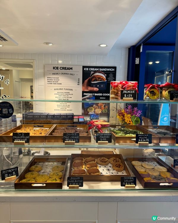 上環雪糕天堂🌴🍦  
炎炎夏日，專程去上環歌賦街ICC😻