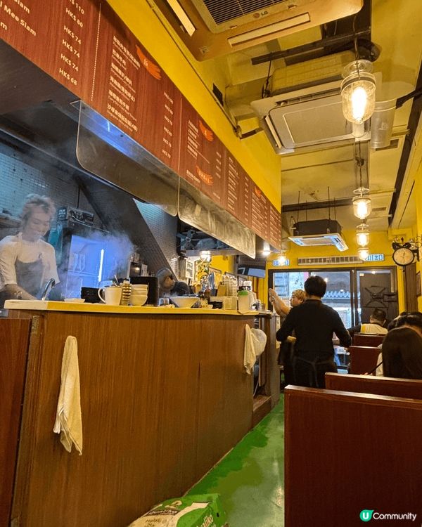 香港少有叻沙蝦麵店,主打道地馬拉菜,以叻沙､米暹最有特色｡