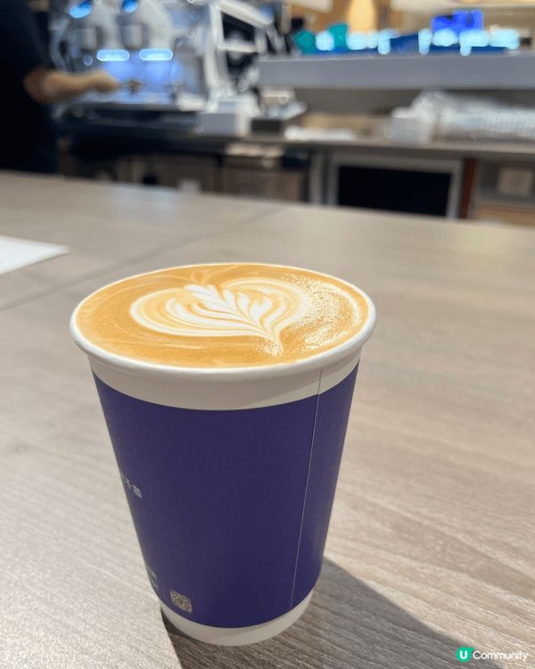 平日返工太辛苦，假日是需要一杯咖啡的陪伴。It makes ...