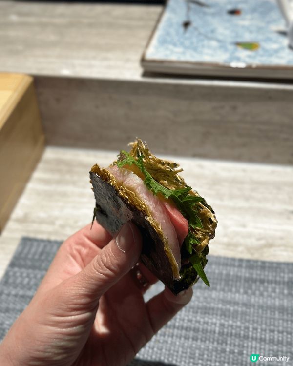 同朋友慶祝生日，帶咗佢去菊月町食Omakase! 有兩個套餐...